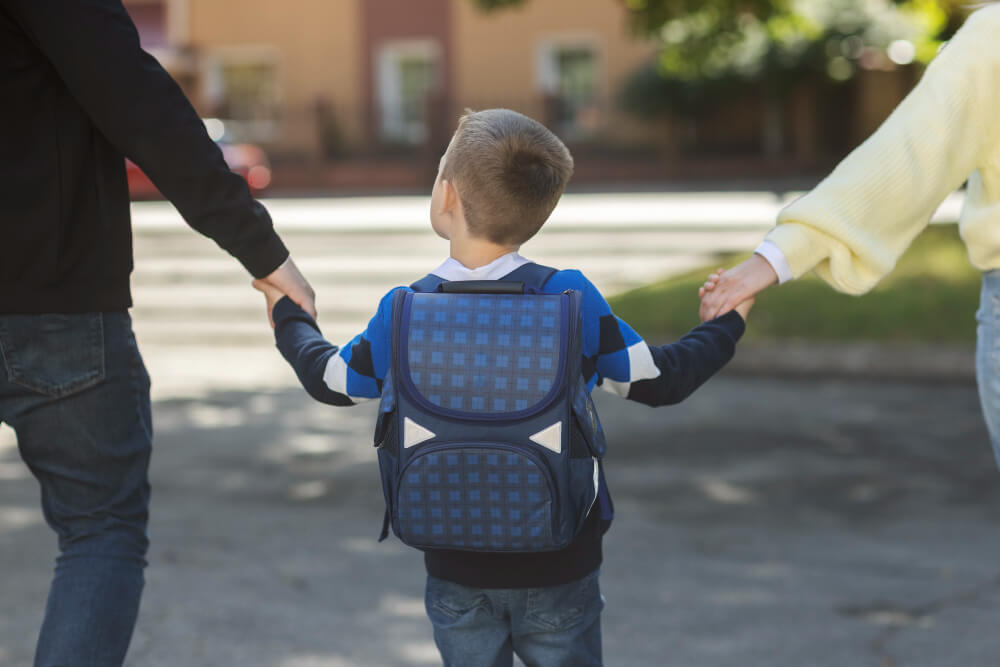 איך עיסוי יכול לעזור לילדים עם ADHD?