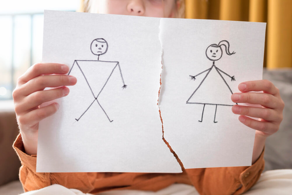 כיצד עורך דין גירושין יכול לסייע לזוגות לצלוח את התהליך מבלי לפגוע בילדים?